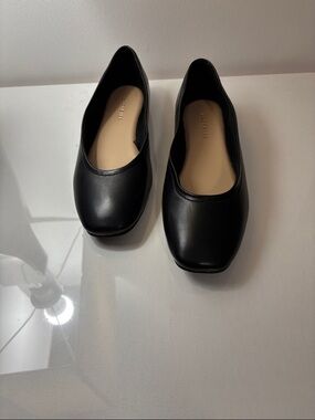 Marc Fisher Black Square-Toe Ballet Flats